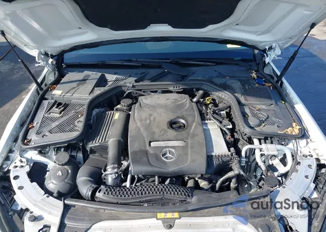 2016 Mercedes-Benz C 300 4Matic из США, поврежденный, VIN WDDWF4KB6GR145943